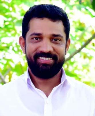 പതാലിയെ തൂത്തെറിഞ്ഞ്  ഉമേശന്‍ വേളൂര്‍ ബാങ്ക് പ്രസിഡണ്ട്