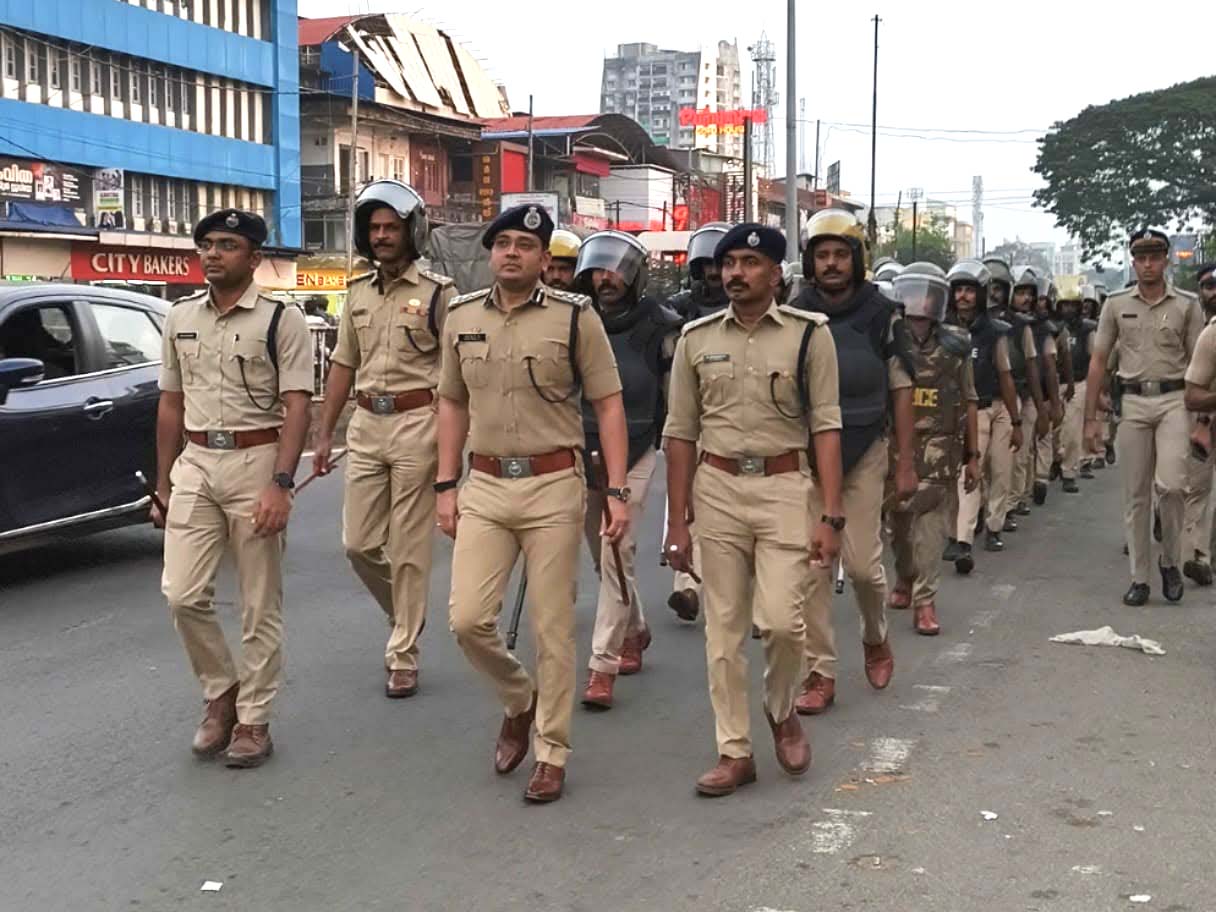 ജില്ലയില്‍ അഞ്ഞൂറിലേറെ പ്രശ്നബാധിത  ബൂത്തുകള്‍; നിരീക്ഷണം കര്‍ശനമാക്കി പോലീസ്
